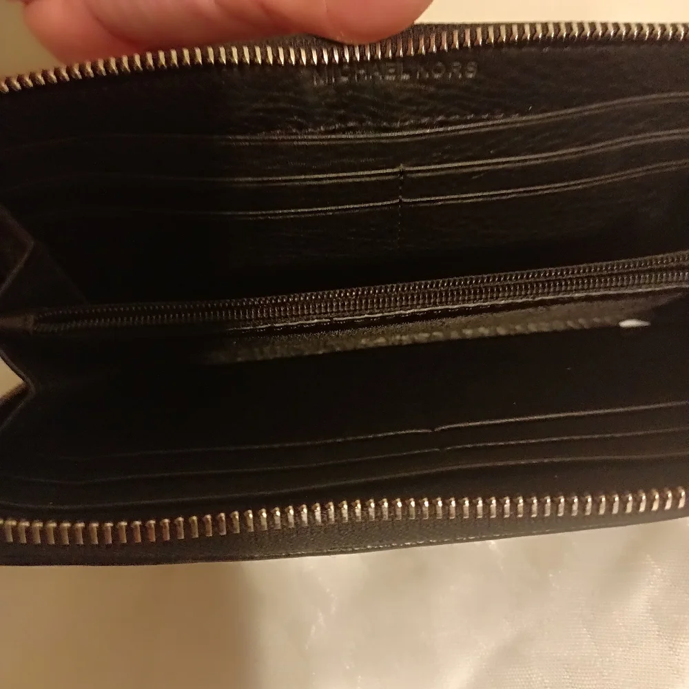Michael Kors black pebbled leather accordion zippered wallet